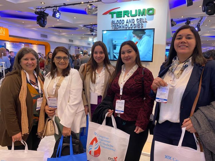 Especialistas del Centro Provincial de Hemoterapia en Congreso Argentino de Medicina Transfusional