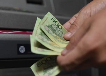 En un año, el «salario de bolsillo garantizado» de estatales  aumentó el 188%