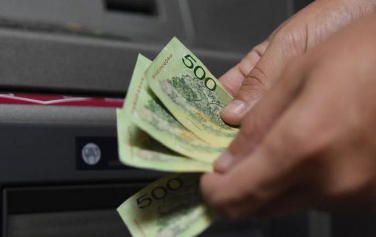 En un año, el «salario de bolsillo garantizado» de estatales  aumentó el 188%