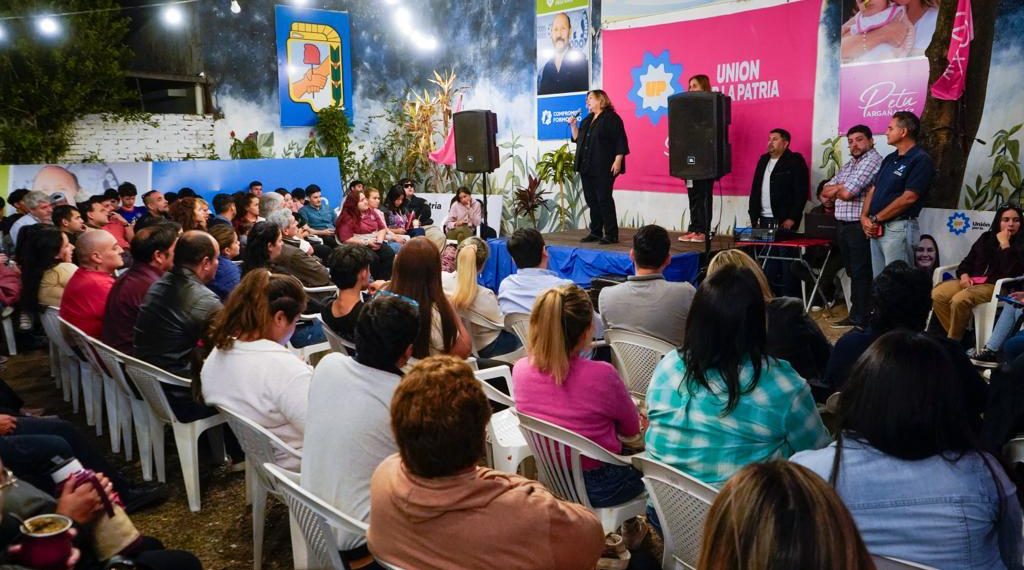 Los candidatos de Unión por la Patria disertaron en el Patio Cultural Peronista