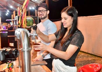 Ultiman preparativos para una nueva edición del Oktoberfest, en el Paseo Ferroviario