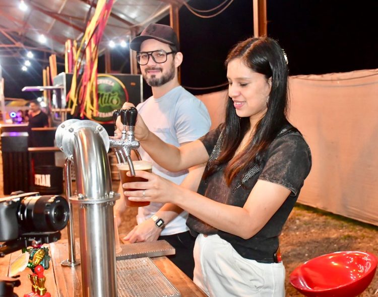 Ultiman preparativos para una nueva edición del Oktoberfest, en el Paseo Ferroviario