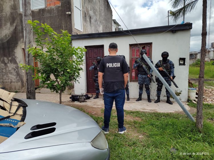 La policía detectó un punto de ventas drogas dirigido por un menor de edad