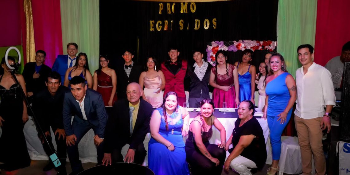 Compromiso Formoseño ayudó a estudiantes secundarios a tener su fiesta de recepción