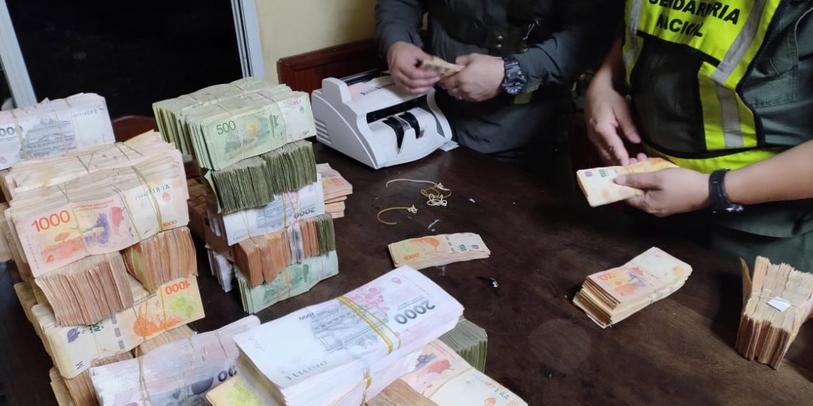 Gendarmería secuestró 36 millones de pesos en un control vehicular