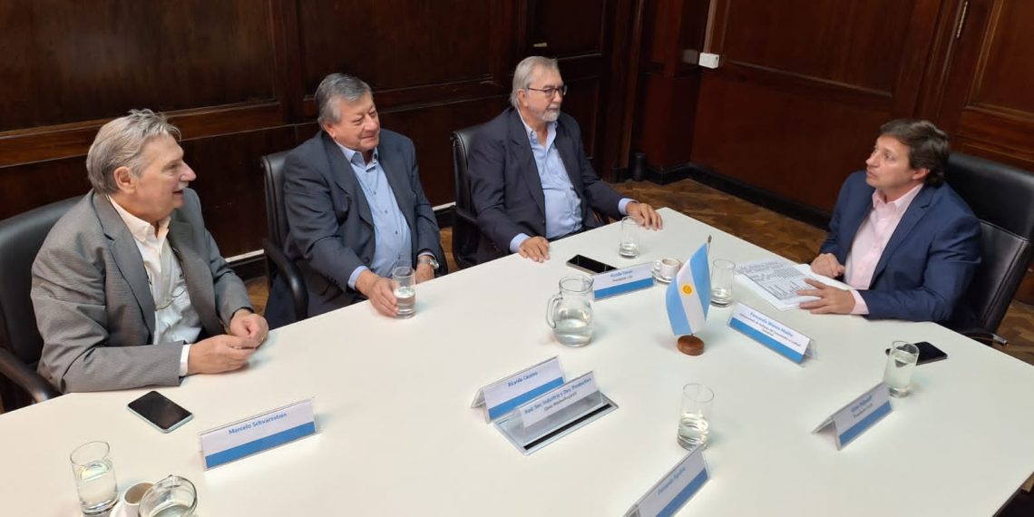 Funcionario de Nación recibió a supermercadistas y coincidieron en mantener puestos laborales y crear «listas de precios convenientes»