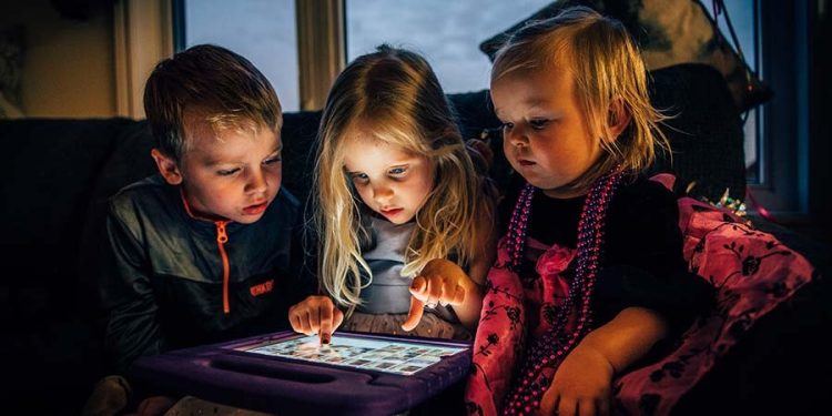 El “cuello de texto”, un problema que nos trajo el celular