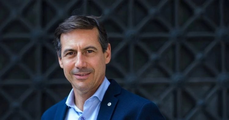 Luis Naidenoff sobre despidos en salud: “resulta una maniobra de persecución política”