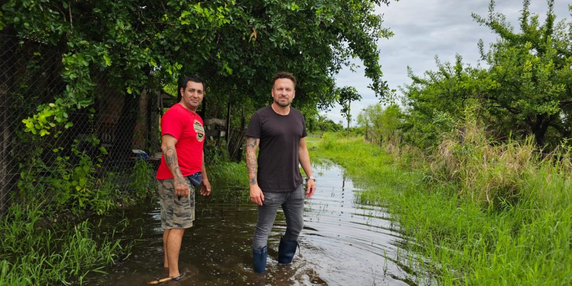 Marcelo Ocampo asistió a familias afectadas por el temporal