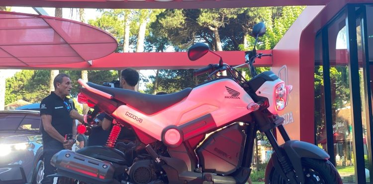 100 kilómetros con dos litros de nafta: la moto más barata de EEUU se empezó a fabricar en Argentina