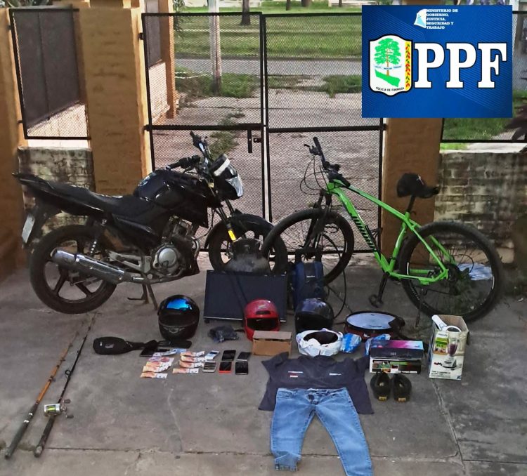 Barrio Santa Rosas: fueron a buscar un celular y secuestraron un revólver y cocaína