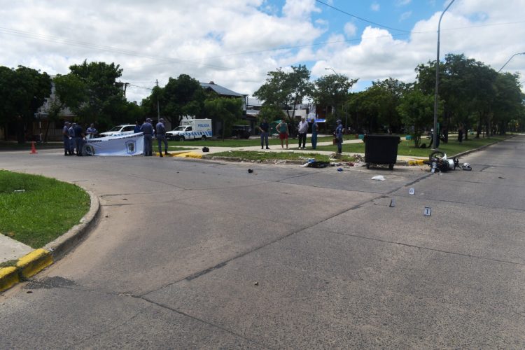 Violenta colisión entre dos motocicletas dejó como saldo una persona fallecida