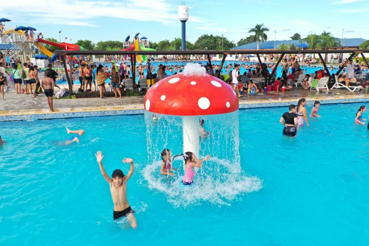 En 5 días, más de 24 mil personas visitaron el Parque Acuático “17 de Octubre”