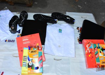 Pérez definió como “un acto de justicia social” la entrega de kits escolares en la provincia