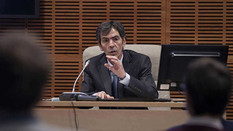 Tarifas luz y gas: quitarían subsidios a quienes compraron dólares, tienen prepaga o viajaron al exterior