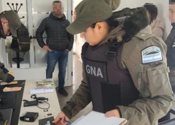 Milei firmó un DNU para modificar la implementación del Código Procesal Penal Federal