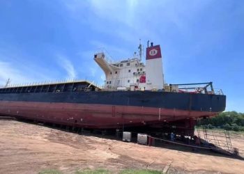 El barco de río más grande del mundo lo veremos pasar por Formosa