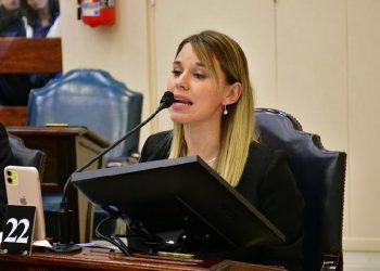 “Estamos ante una situación con docentes con sueldos por debajo de la línea de la pobreza y los comedores escolares en riesgo”