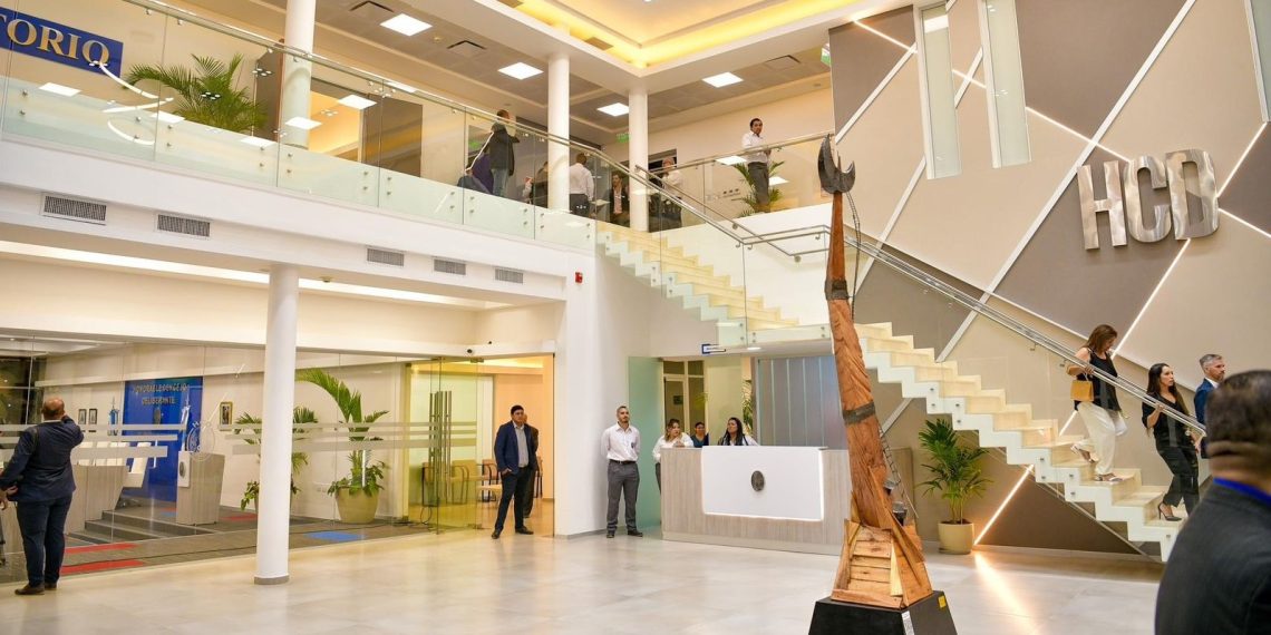 Gildo Insfrán inauguró el nuevo y moderno edificio del Concejo Deliberante de Formosa