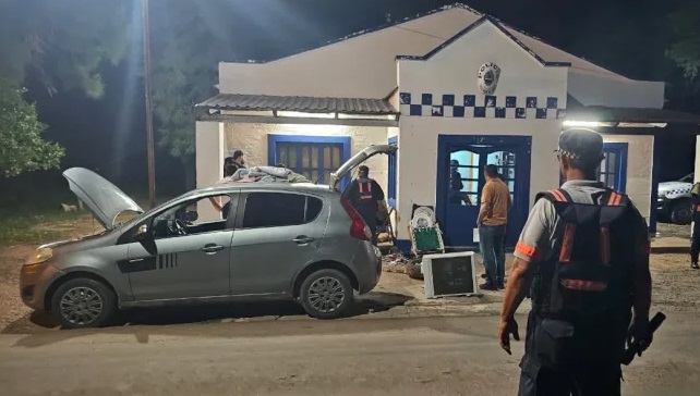 Tres policías de Formosa intentaron pasar casi 11 kilos de marihuana a Chaco