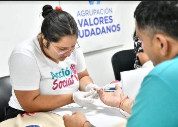 VIH: lanzan una campaña de promoción y prevención con testeos rápidos