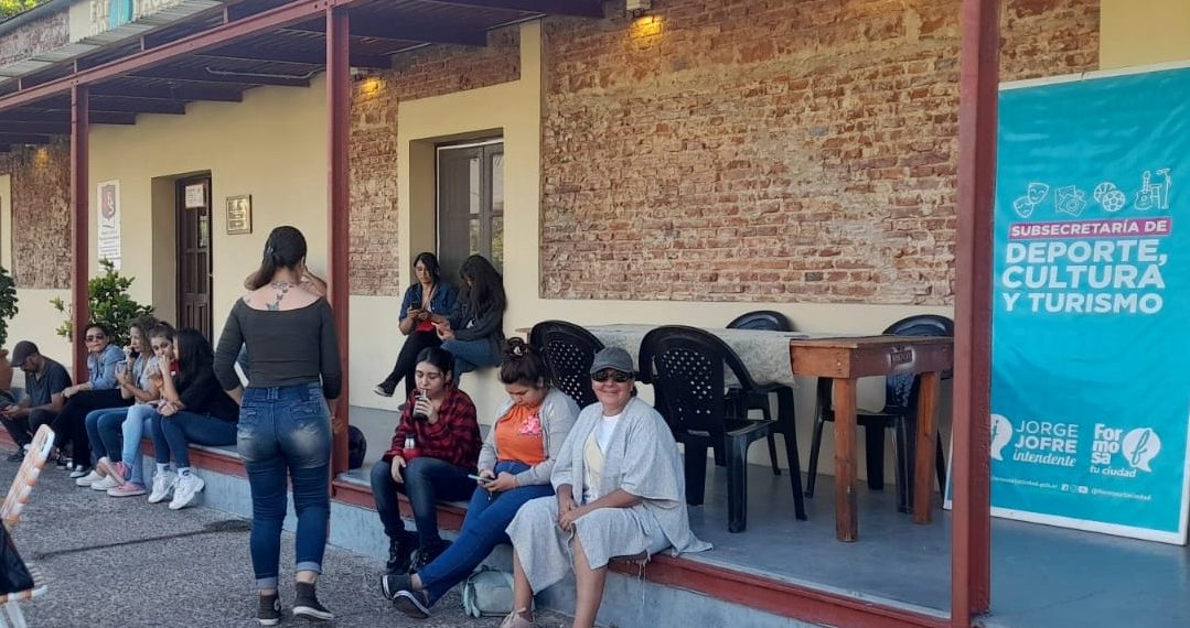 Ultiman detalles de los preparativos para los festejos por el 8 de abril