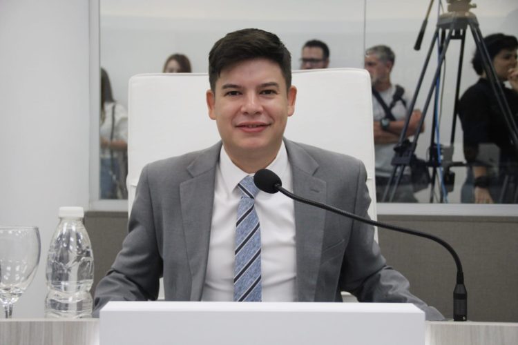 Casadei cuestionó la “doble vara” de Jofré ante la crisis del transporte