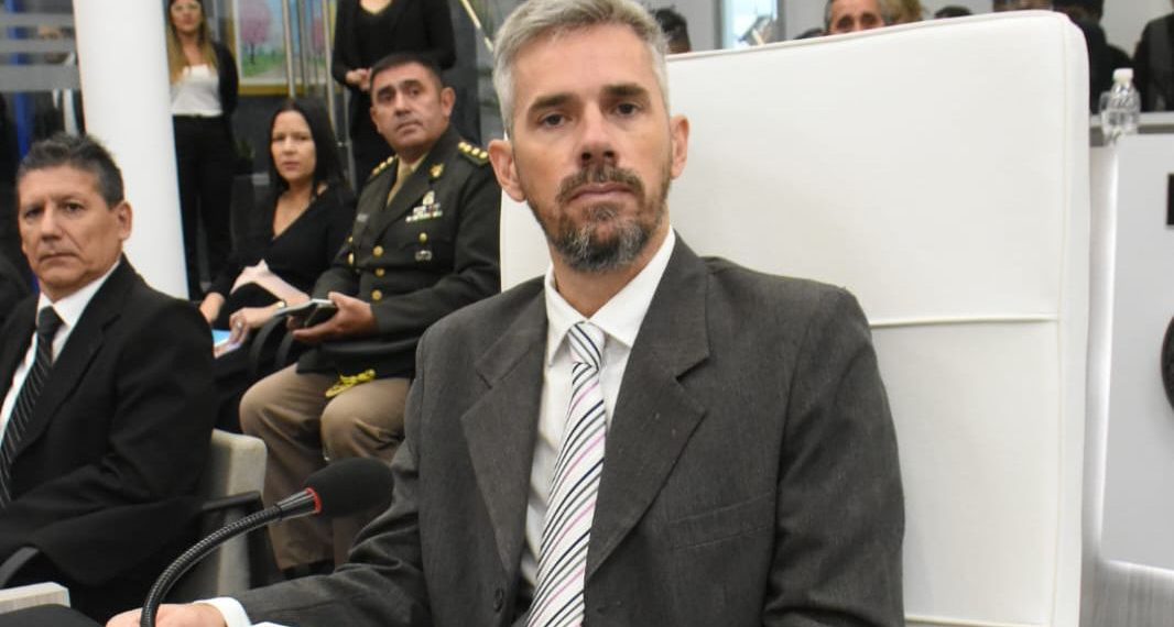 Evans le reclamó a Di Martino “más información para el contribuyente” sobre gastos del Concejo