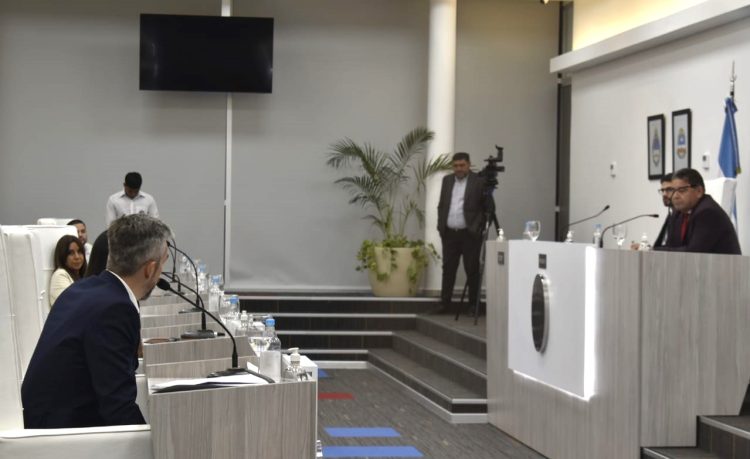 De Evans a Di Martino: «le molesta hablar de la represión de Insfrán el 5 de marzo del 2021?»