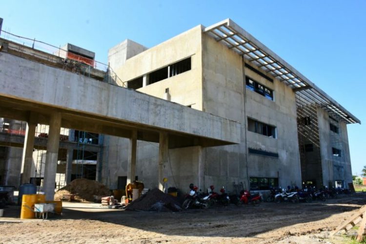 El gobernador enumeró 56 obras paralizadas en Formosa