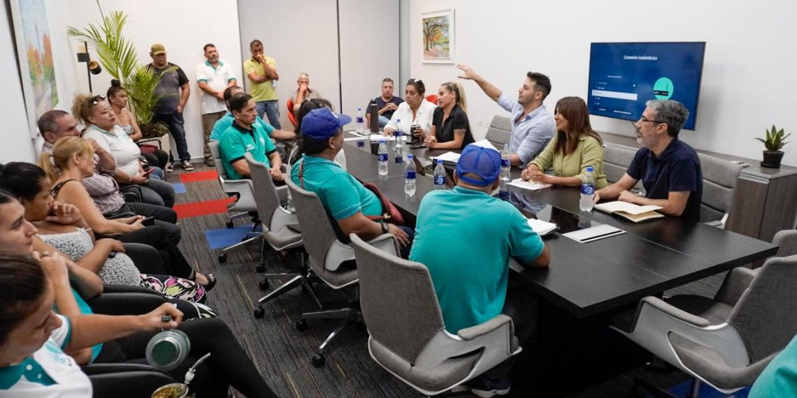 Concejales del PJ recibieron a gremialistas municipales que reclaman aumento a Jofré