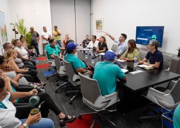 Concejales del PJ recibieron a gremialistas municipales que reclaman aumento a Jofré