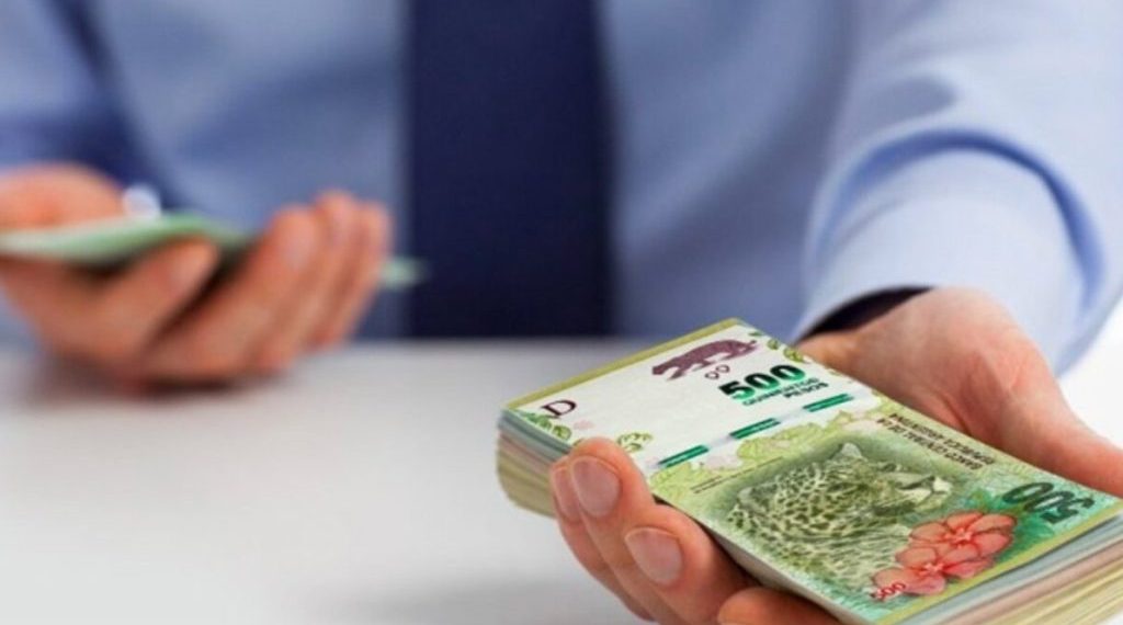 Salarios licuados: cuál fue la caída de los ingresos de los trabajadores formales en enero