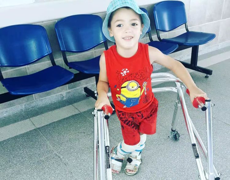 La historia de Zamir, el niño que nació prematuro y lo mató su padre