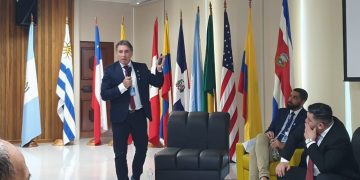 El fiscal Benítez disertó en congreso sobre cooperación internacional en zonas de frontera