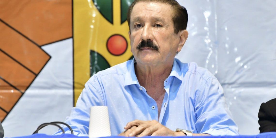 Denunciaron a «Papacito» Cabrera por incumplimiento del reglamento interno de la Legislatura