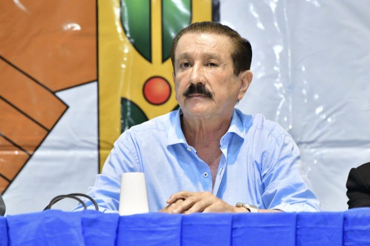 Denunciaron a «Papacito» Cabrera por incumplimiento del reglamento interno de la Legislatura