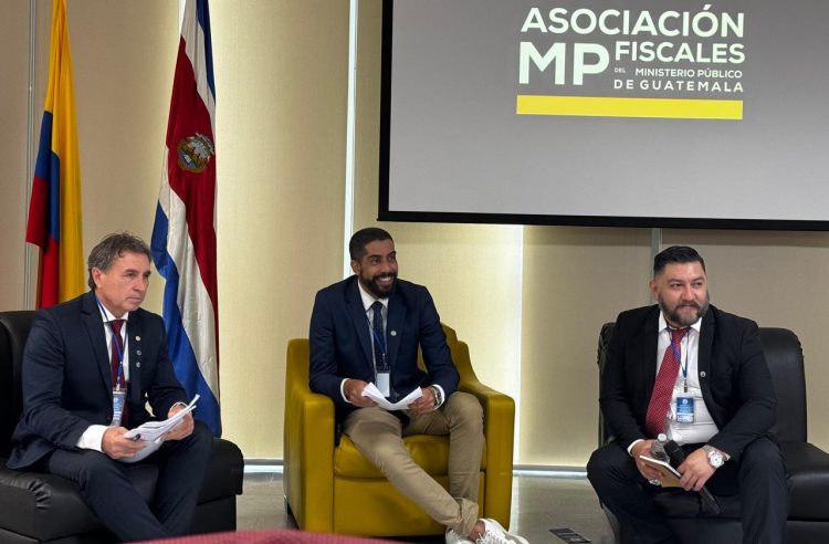 El fiscal Benítez disertó en congreso sobre cooperación internacional en zonas de frontera