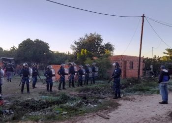 Con seis allanamientos simultáneos, marihuana y cocaína secuestrada y tres detenidos, desarticulan banda narco