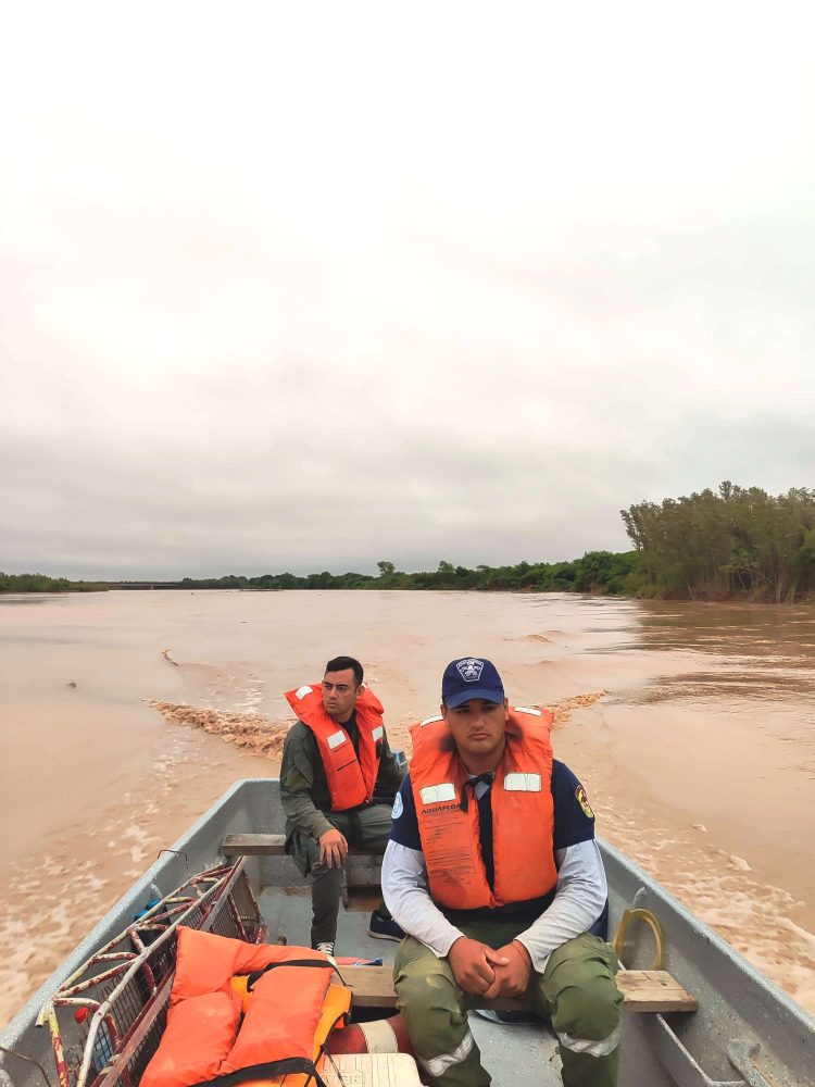 Continúa la búsqueda de un hombre que desapareció hace más de dos semanas en aguas del Bermejo