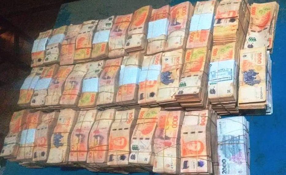 Control de rutina halló 34 millones de pesos que un hombre transportaba en su camioneta