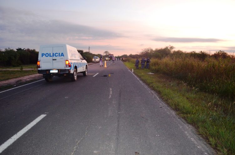 Ruta 2: Un hombre falleció al ser embestido desde atrás por un automóvil