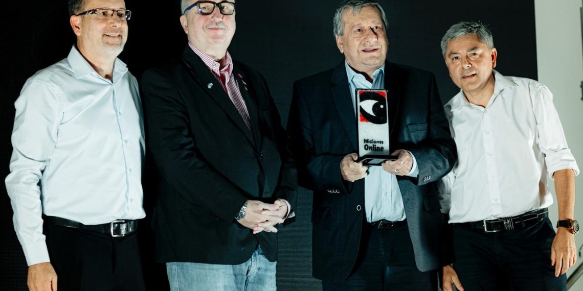 El Grupo Cáceres fue reconocido en Misiones por los Supermercados California «como empresa modelo»