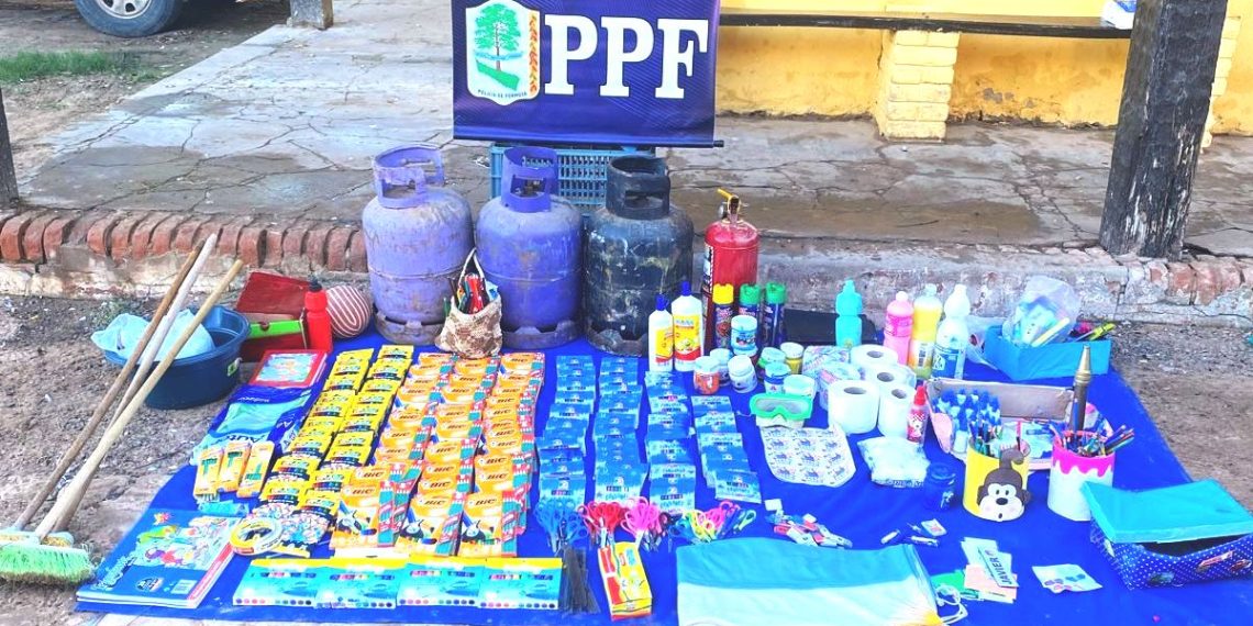 Precoz ladrón irrumpió en una escuela, hurtó bienes pero se quedó dormido adentro