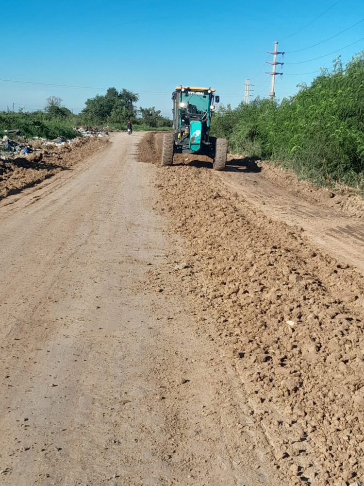 Ejecutaron trabajos en el drenaje urbano y el mantenimiento de calles de la capital provincial