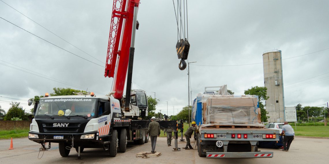 Empresa local alista su línea de ensamblaje para producir paneles solares