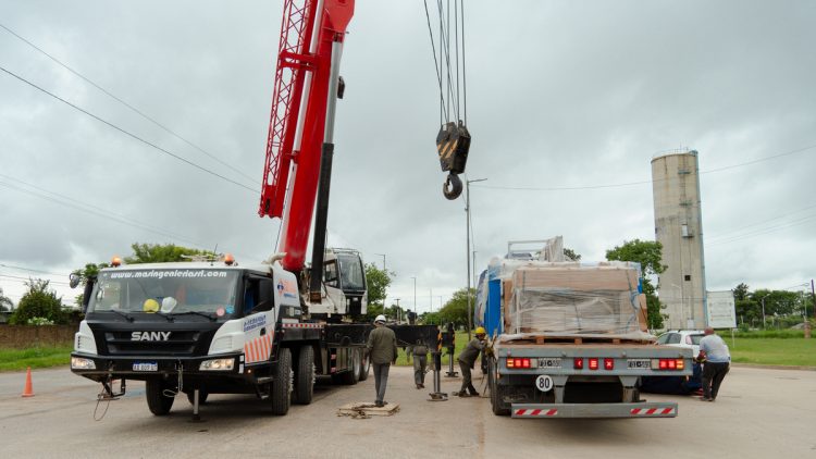 Empresa local alista su línea de ensamblaje para producir paneles solares