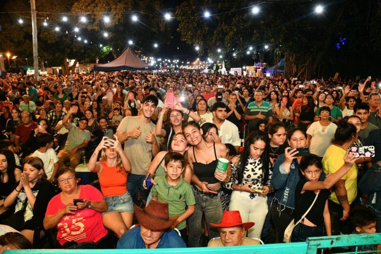 El Ferroviario explotó por el festival aniversario del 145º Aniversario de Formosa