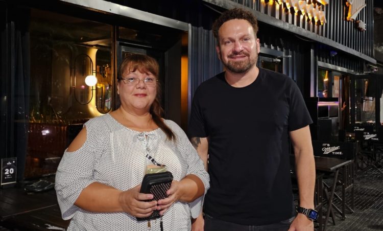 En el mes de concientización del autismo, Marcelo Ocampo concretó donación de su proyecto 48×48