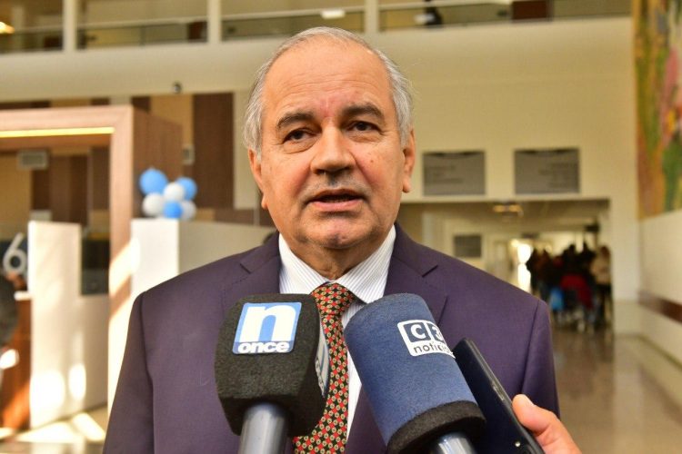 Con la presencia del ministro Gómez, el Hospital Interdistrital Evita conmemoró un nuevo aniversario